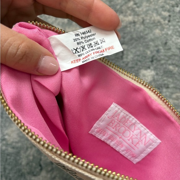 NWOT! Jadelynne Brooke Travel Makeup Case - Picture 9 of 10